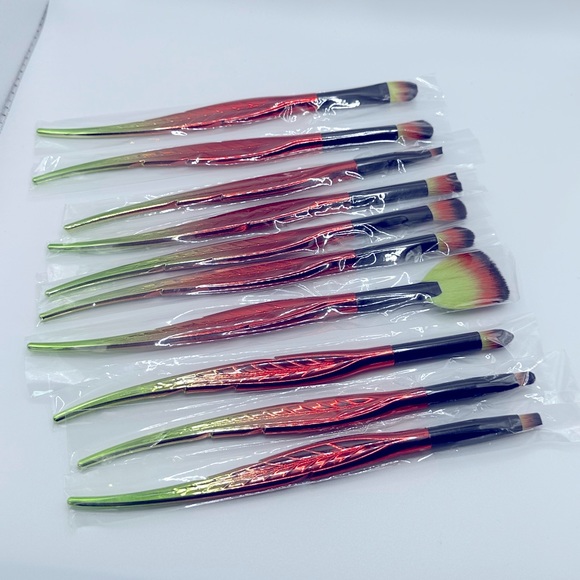 Leaves ๐ ๐ Handle - Makeup Brushes 10pc